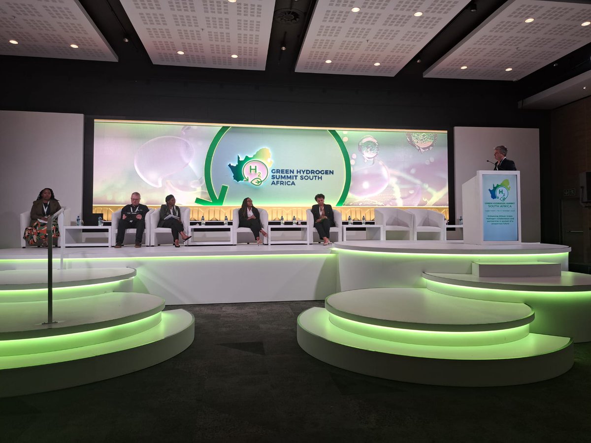 ASEZCo CEO, Matt Cullinan, moderated a captivating panel discussion at the Green Hydrogen Summit 2023. The discussion delved into Special Economic Zones being drivers for the green hydrogen revolution. #SAGHS2023 #GreenTechLeaders #Sustainability