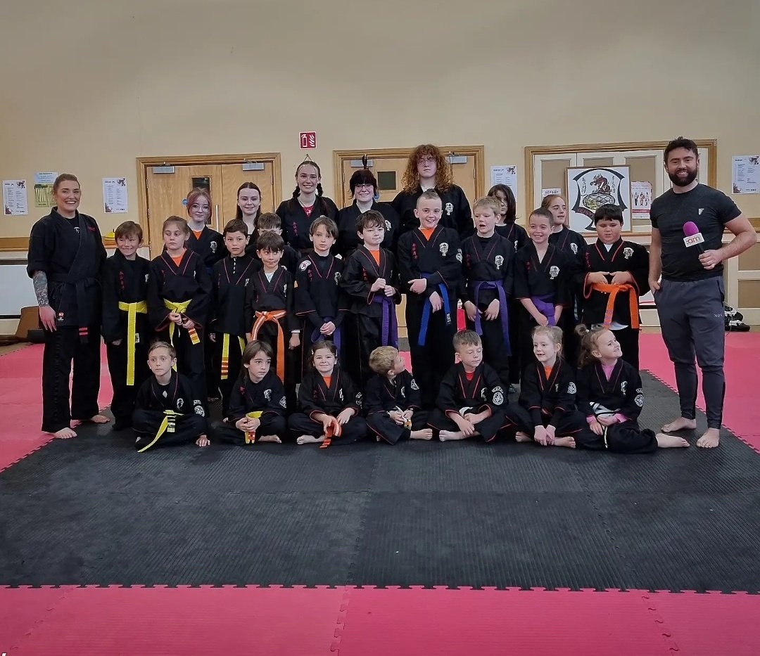 deric_tv's tweet image. Kenpo Karate in Navan, #Meath live on air 📺🇮🇪🤗 #IrlAM