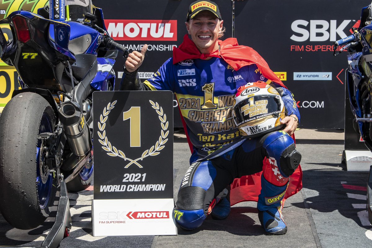 DomiAegerter77's tweet photo. 17 Oktober 2️⃣0️⃣2️⃣1️⃣ 🥇
#worldchampion #supersport #600 #yamaha #r6 #tenkate #team #champion #happy #dream #argentina #buenosaires #party #amazing #day #night #remember #mejor #fun #2021 #domi77 #aegi77 #ad77 #77 #livefullgas #domifighter
📸 @geebeeimages
www.domi77 https://t.co/51ywsWBTr5