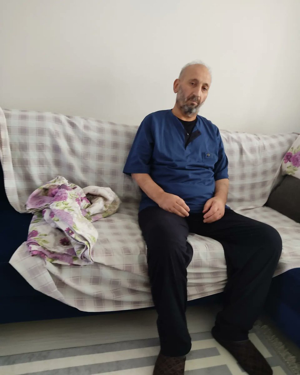 KIYMETLİ Dostlarım Arkadaşlarım Bilindiği üzere Bursa Şehir Hastanesi'nde tedavi görüyorudum 42 gün üzerine Bugün itibariyle taburcu oldum yani 1 haftalığına 1 hafta sonra tekrar kemoterapi almak için 3 Günlük hastaneye yatacağım. HEPİNİZDEN ALLAH CC RAZI OLSUN 🇹🇷🤲🇹🇷