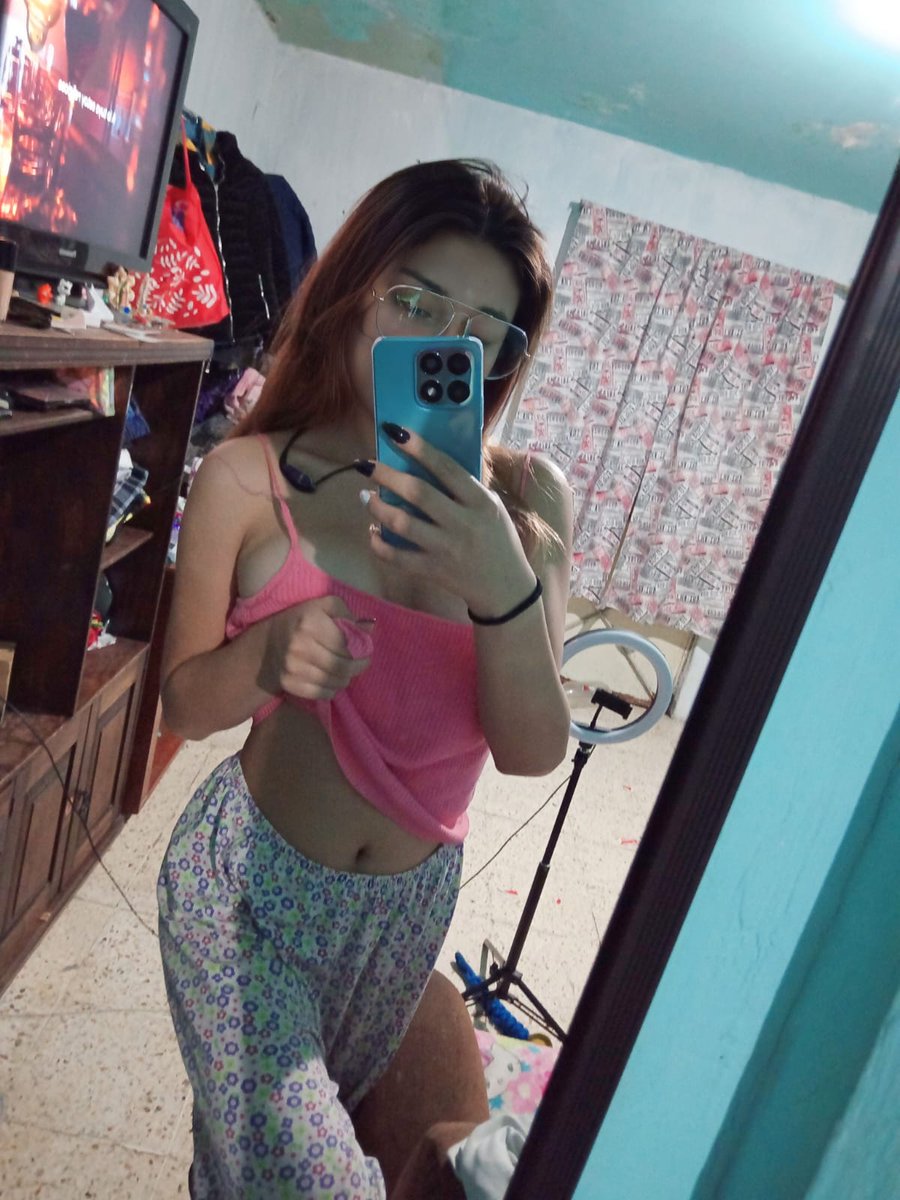 JanethA35's tweet photo. Que tal me veo en pijamita?🫣❤️

#pijamada #tetasyalgomás #Rt #putivecina #swingersméxico #nalgonas #querico https://t.co/56RFENNv85