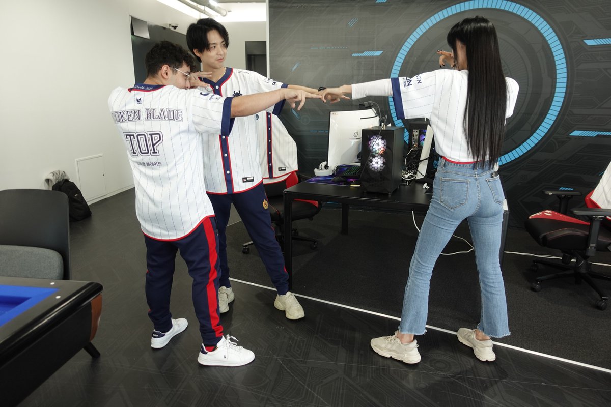 G2 League of Legends tweet media