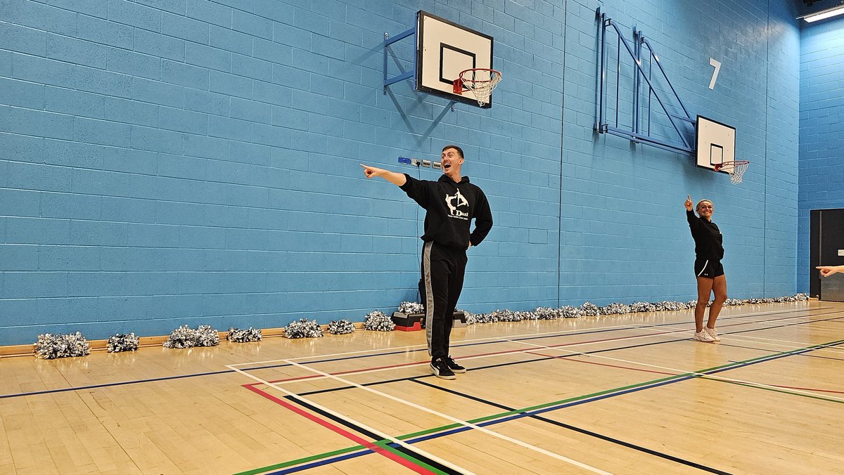 LeedsWellSchool's tweet image. Cheer Dance, let's go... 🎀🕺💃T, Broken T, High V, Low V, Hips, Stance, High Touch, Low Touch, K &amp;amp; K @dazldance leading the way 🤩 thanks for hosting us Morley Leisure Centre 🙌🏻 @WestwoodPe @hrsaprimary @MV_PEactivities
