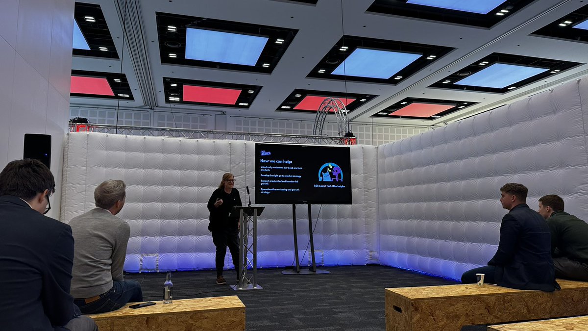 Tomos Lewis tweet media