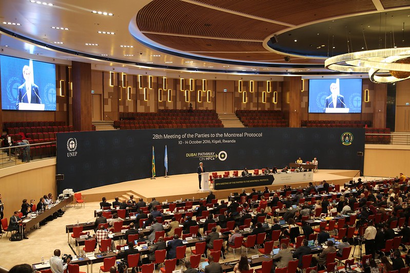 REMA_Rwanda's tweet image. On October 15th, the #KigaliAmendment to the Montreal Protocol marked its 7th anniversary since adoption. 
Currently, 155/198 parties have ratified the Amendment, with the commitment to phasing down climate warming HFCs &amp;amp; adopting more energy efficient &amp;amp; green cooling technology.