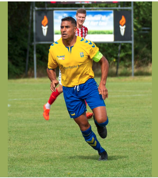 DSvendsen80's tweet photo. Min gode ven Marco Witt må være pragteksemplet få en trofast one-club-player. Efter 25 år på 1. holdet og imponerende 572 kampe, i serie 1-2-3, siger han nu stop. #seriebold #sekundabold #dbujylland https://t.co/oty7yORKEy