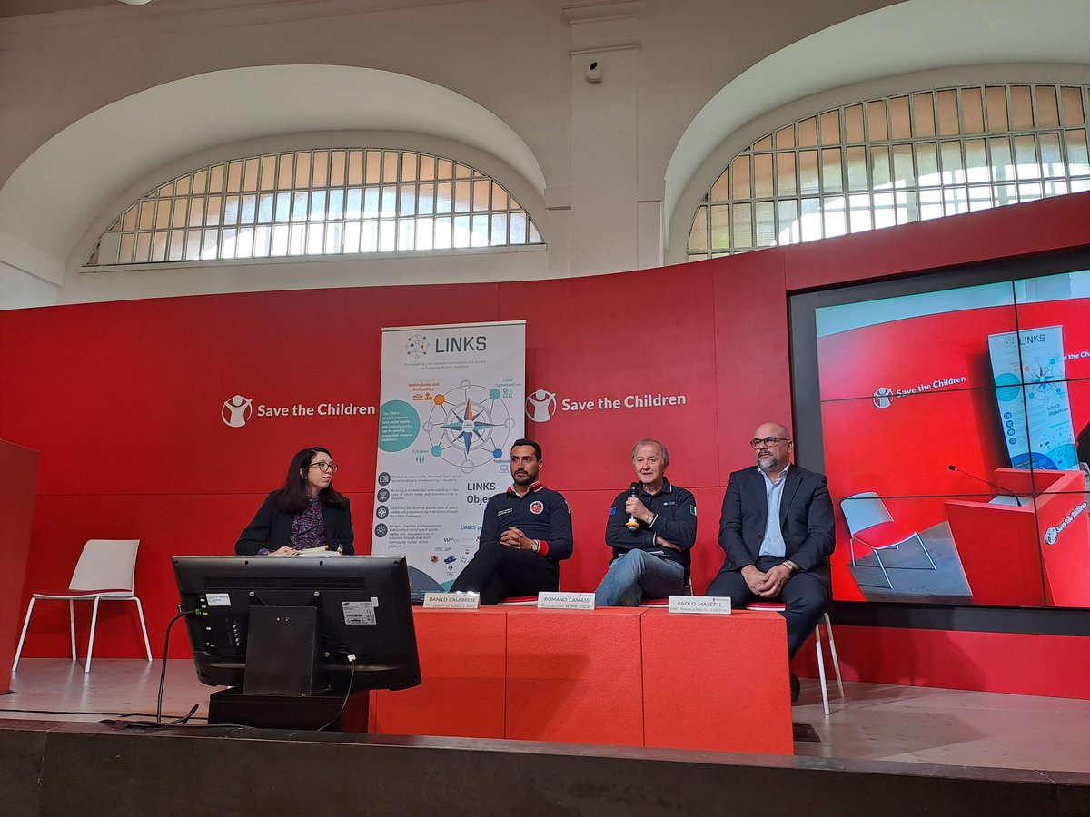 Romano Camassi, Ricercatore presso <a href="/INGV_press/">Istituto Nazionale di Geofisica e Vulcanologia</a>, racconta le attività svolte con bambini/e che vivono nei #campiflegrei e come vedono una situazione di emergenza. Gli aspetti comuni emersi dalle storie, evidenziano una mancanza di cultura della sicurezza. 
#LinksFinalEvent