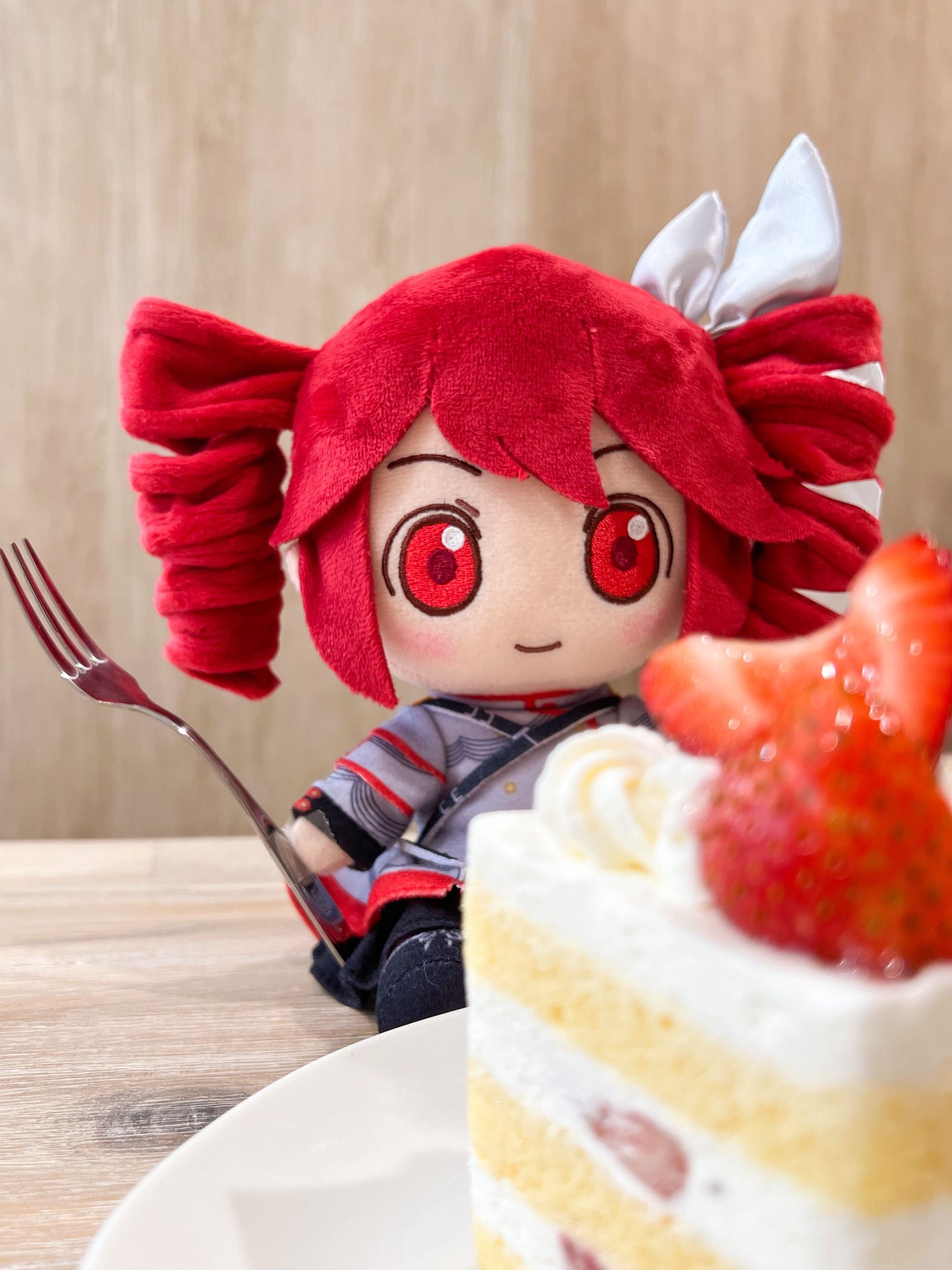 【缶バッジ付き】重音テト おすわりぬいぐるみ AHS AHS公式@ボイスピ大好評発売中！ on X: 
