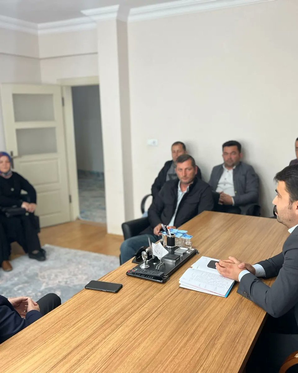 📍AK Parti Çatalpınar İlçe Başkanlığımızdayız. 

Haftalık Olağan Yönetim Kurulu Toplantımız gerçekleştirdik. 

Toplantımızda alınan kararların hayırlara vesile olmasını diliyorum. 

#AKParti
#AkPartiOrdu
#AKPartiÇatalpınar
#HalkınAdamı