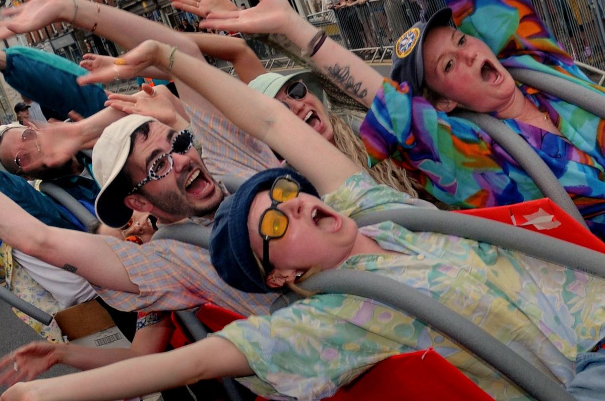 A rollercoaster ride Kington style!
Enjoy your day folks! 
 #urbanphotography #nikonphotography #streetphotography #nikonphoto #pic #nikon #nikonuk #fun #rollercoaster #nikonphotographer #documentary #documentaryphotographer