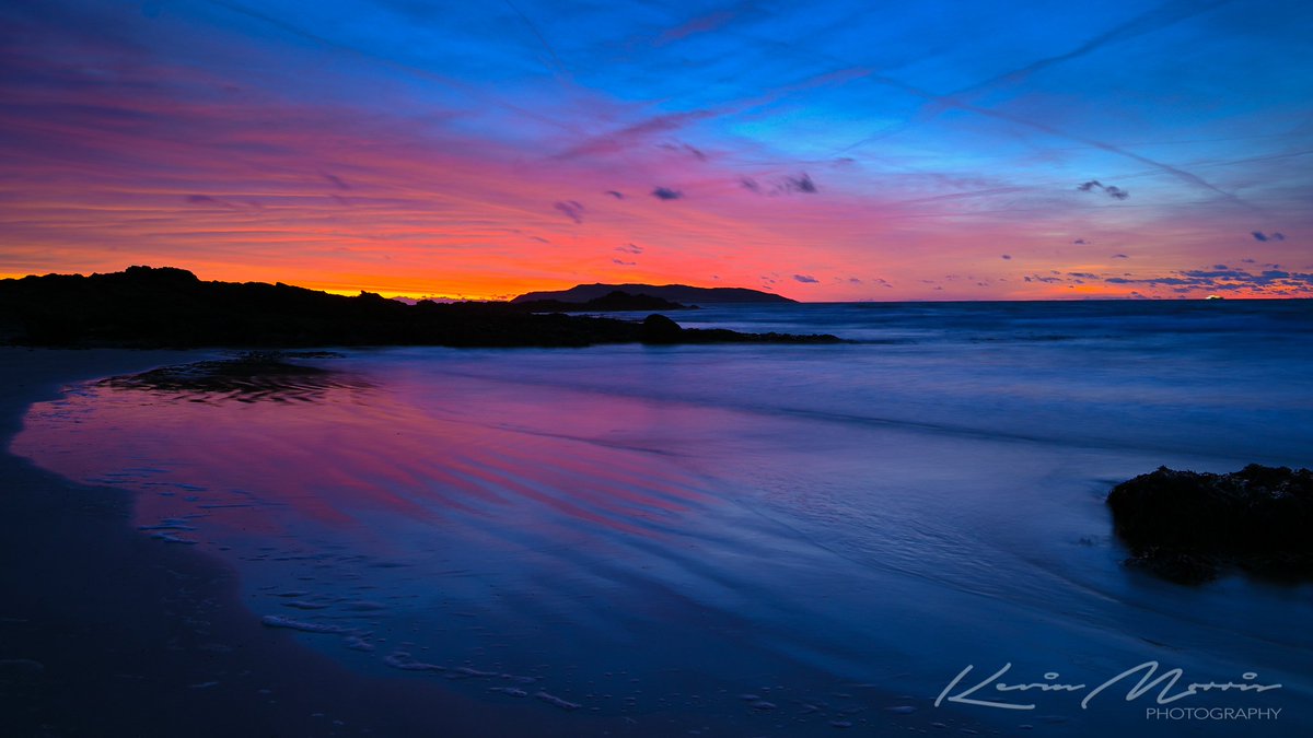 Wonderful sky this morning at Tower Bay, Portrane, Co Dublin
#sunrise #Ireland #photography <a href="/Fingalcoco/">Fingal County Council</a> <a href="/LoveFingalDub/">Love Fingal Dublin</a> <a href="/LambayWhiskey/">Lambay Irish Whiskey</a> 
#landscape #dawn