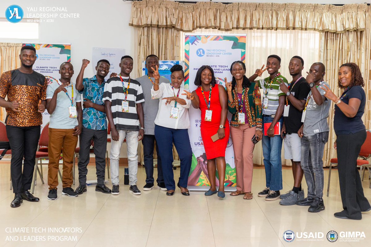 Esther_Cobbah's tweet photo. I am thrilled to be equipping African change makers in the @YALIRLCWA program. Together with @StratcommAfrica we are empowering them to successfully communicate their innovations and bring about the transformation needed to improve livelihoods.#YALIClimateTechProgram #Africa https://t.co/HHqJZ3zxlE