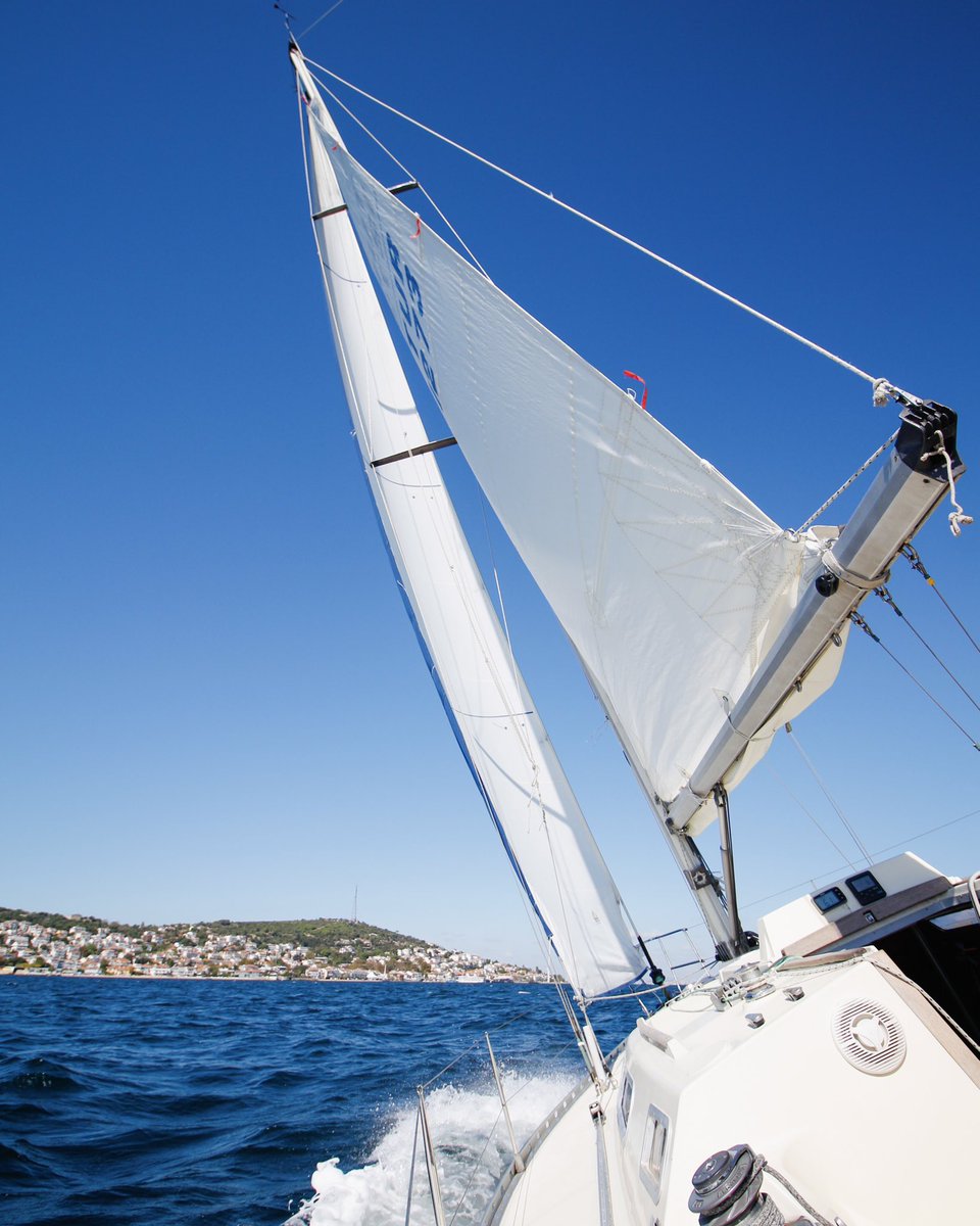 ⛵️ Kendi Teknenizle Rüzgarın Gücünü Yakalayın!

"Kendi Teknemin Kaptanı Olmak İstiyorum" hedef paketi ile yelkenlerinizi doldurmaya ve doğanın eşsiz güzelliğiyle buluşmaya ne dersiniz?

📧  iletisim@hedefyelken.com

📞  +90 850 217 8380

hedefyelken.com