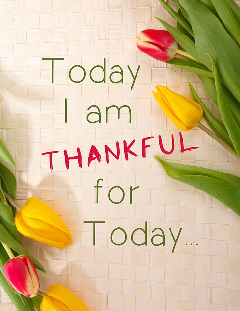 stayingwellmpft's tweet photo. Gratitude can be very powerful to help you think more positively.  Being grateful for the most ordinary things is a great place to start.  Start noticing the things that give you small pleasures. 
#gratitude #positivethinking #mpftnhs https://t.co/5IBjFgz5SU