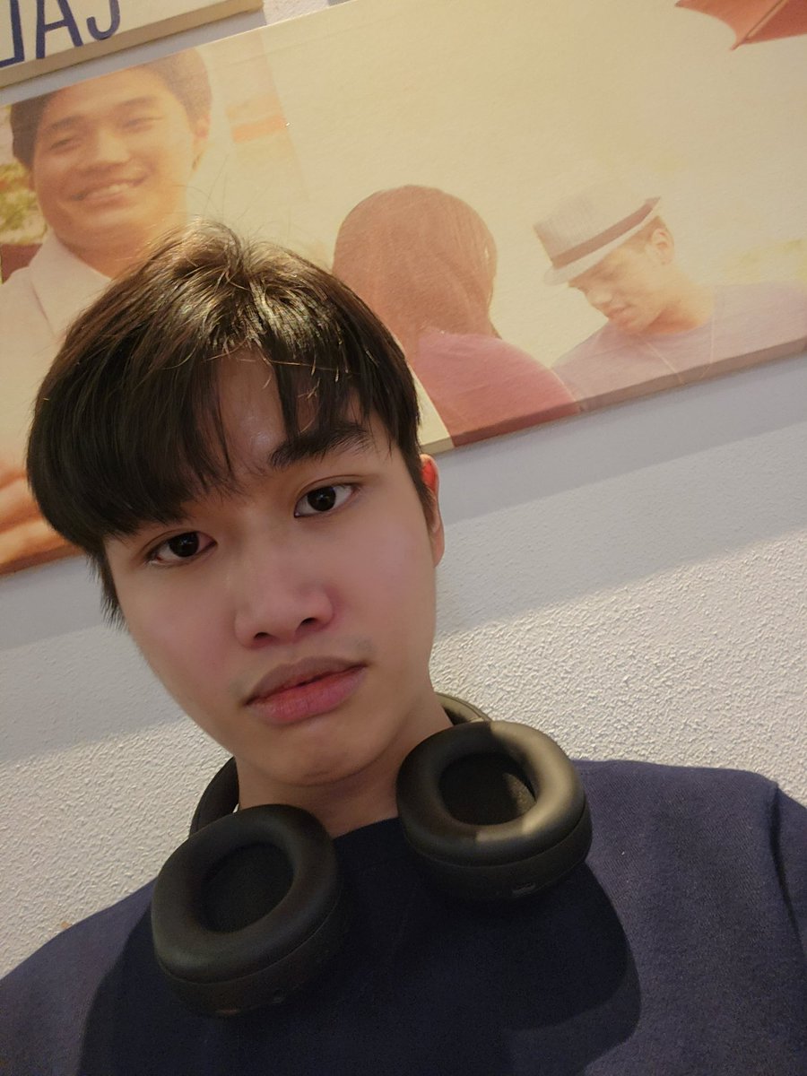 carl_bolima's tweet photo. Pwede pa ba? 😅🫠

#MySelcaDay #MYSD #Winter https://t.co/EINgol1YMm