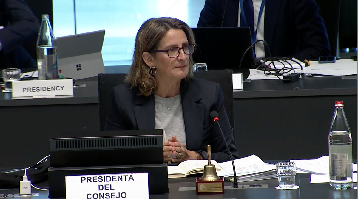 Anna Hubert 🇪🇺 (@annahbrt) on Twitter photo ⚡️Electricity market design ⚡️ discussions postponed until 3pm, just announced <a href="/Teresaribera/">Teresa Ribera</a>
Spanish presidency will first have bilaterals with France and Germany and will then talk to every delegations, explain the Spanish minister. ⚡️Electricity market design ⚡️ discussions postponed until 3pm, just announced <a href="/Teresaribera/">Teresa Ribera</a>
Spanish presidency will first have bilaterals with France and Germany and will then talk to every delegations, explain the Spanish minister.