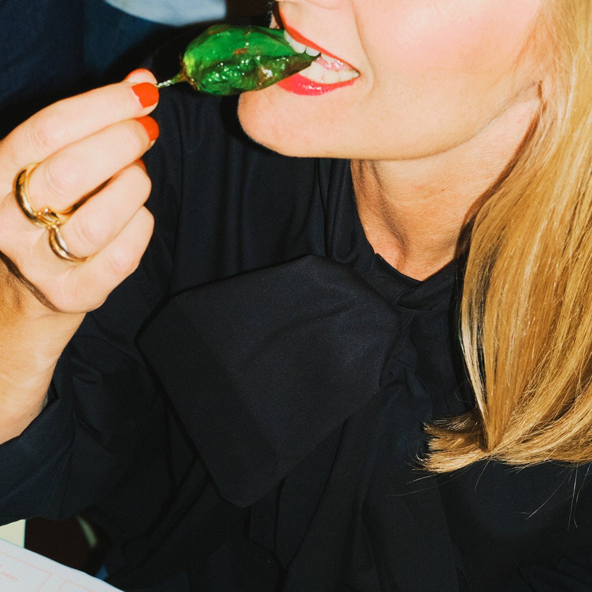 There's a new restaurant in town! Frippe, a restaurant that is a bar, literally: an unpretentious, unapologetically mediterranean and somewhat rowdy food bar — with a capital B. Stockholm’s longest marble counter for food, drinks and conversation alike. soderhavet.com/work/frippe/