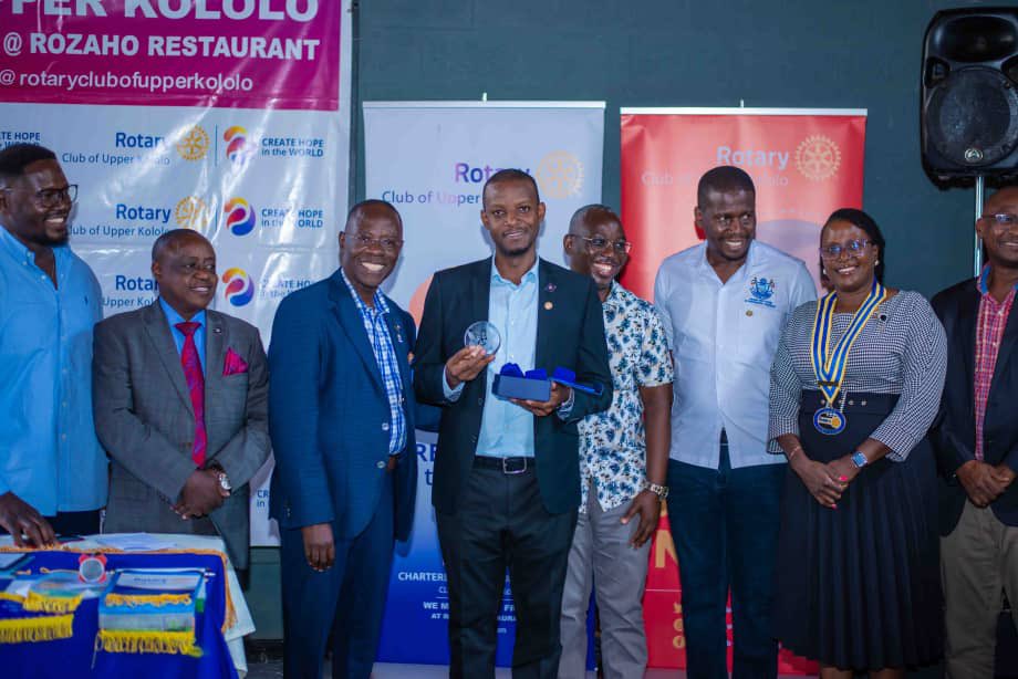 RCUpperKololo's tweet image. #Highlight of the week 🎉🎉🎉

Celebrating a Remarkable Achievement of the second Major Donor in the Club - MD Brian Buhanda 💸

Thank you for Igniting a Legacy of Generosity and service. 🔥🌟 

#DonorRecognition