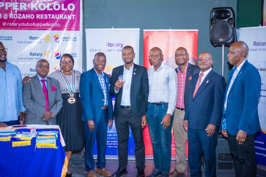 RCUpperKololo's tweet image. #Highlight of the week 🎉🎉🎉

Celebrating a Remarkable Achievement of the second Major Donor in the Club - MD Brian Buhanda 💸

Thank you for Igniting a Legacy of Generosity and service. 🔥🌟 

#DonorRecognition