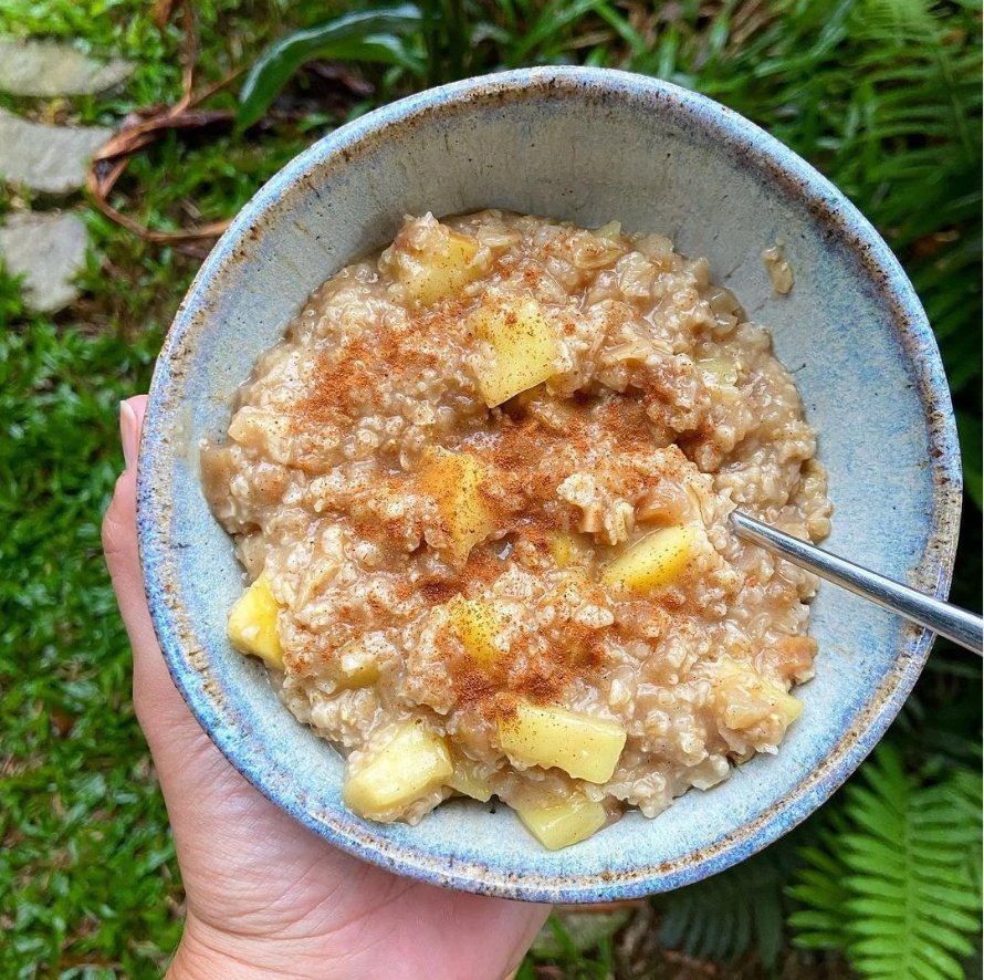 acekool's tweet photo. Start your day with a cozy and delicious bowl of Apple Cinnamon Oats! 🍎🍂

#AcekoolHandBlenderBH1 https://t.co/tYV0VQHyqi
