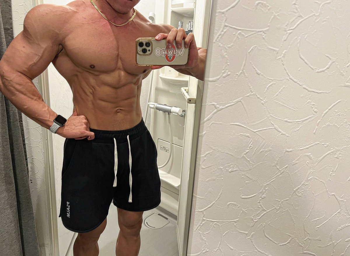 0409Natsu's tweet image. 5.5weeks outくらい❓💁‍♂️💁‍♂️💁‍♂️

#fwj #ifbb #ifbbpro #physique 
#フィジーク #フィットネス
#筋トレ