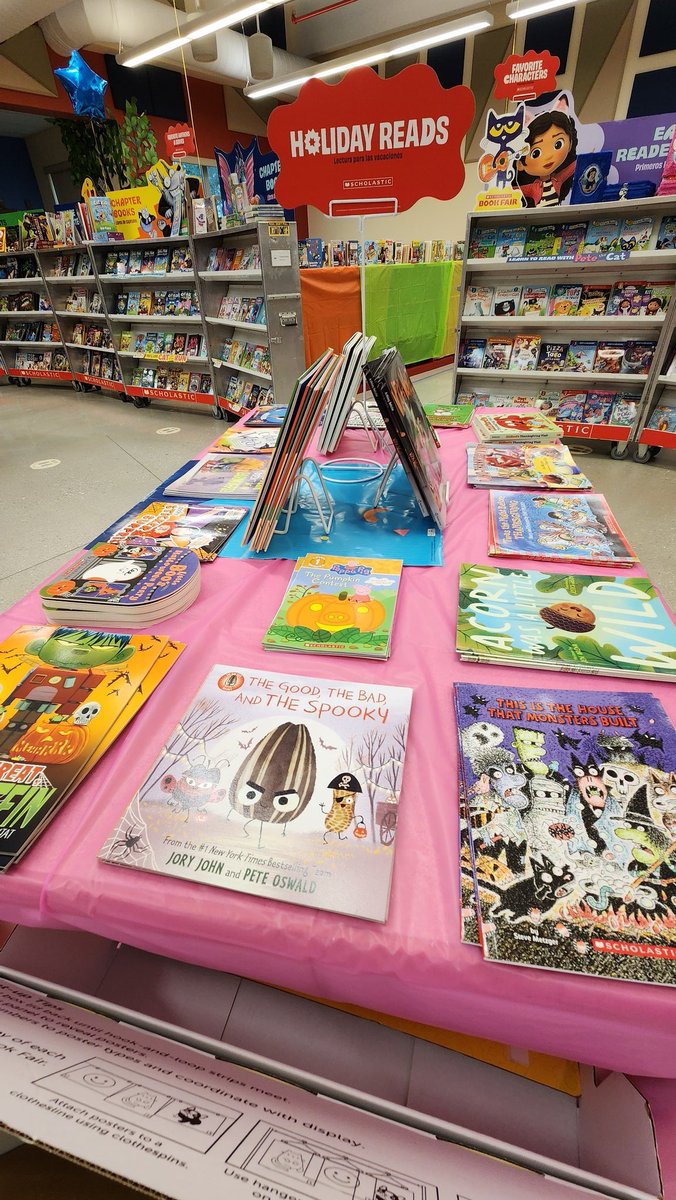 All the Books w/Mrs. Schneider📚🌻 tweet media