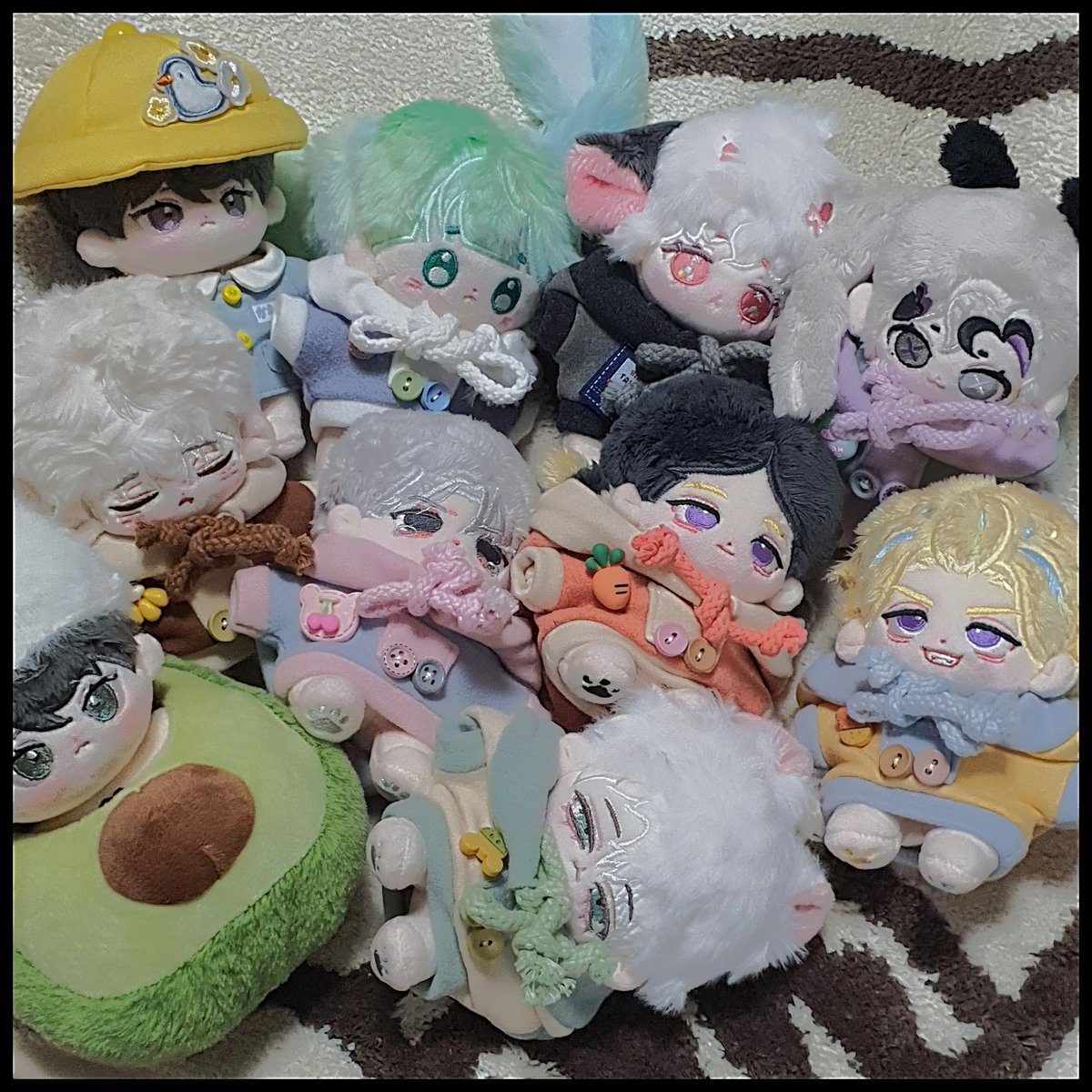 여러분 오랜만입니당!🥰
잘 지내고 있으시죠?
현생으로 자주 접속은 못해도
가끔씩 탐라 ❤️‍🔥이러면서 내려요

감기 늘 조심하시고 따뜻하게 지내시기
오늘 즐거운 저녁 되시길 바래요:)