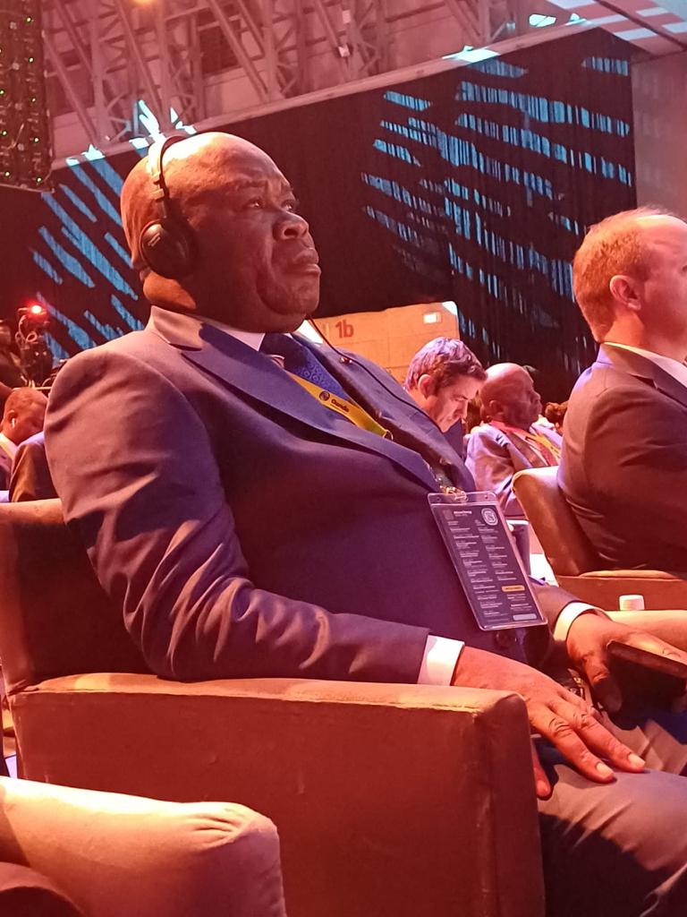 Bjritoua_cg's tweet photo. La 3eme édition de African Energy week en Afrique du Sud.

https://t.co/OzF7Bof8bR https://t.co/MUBihl7Xmv
