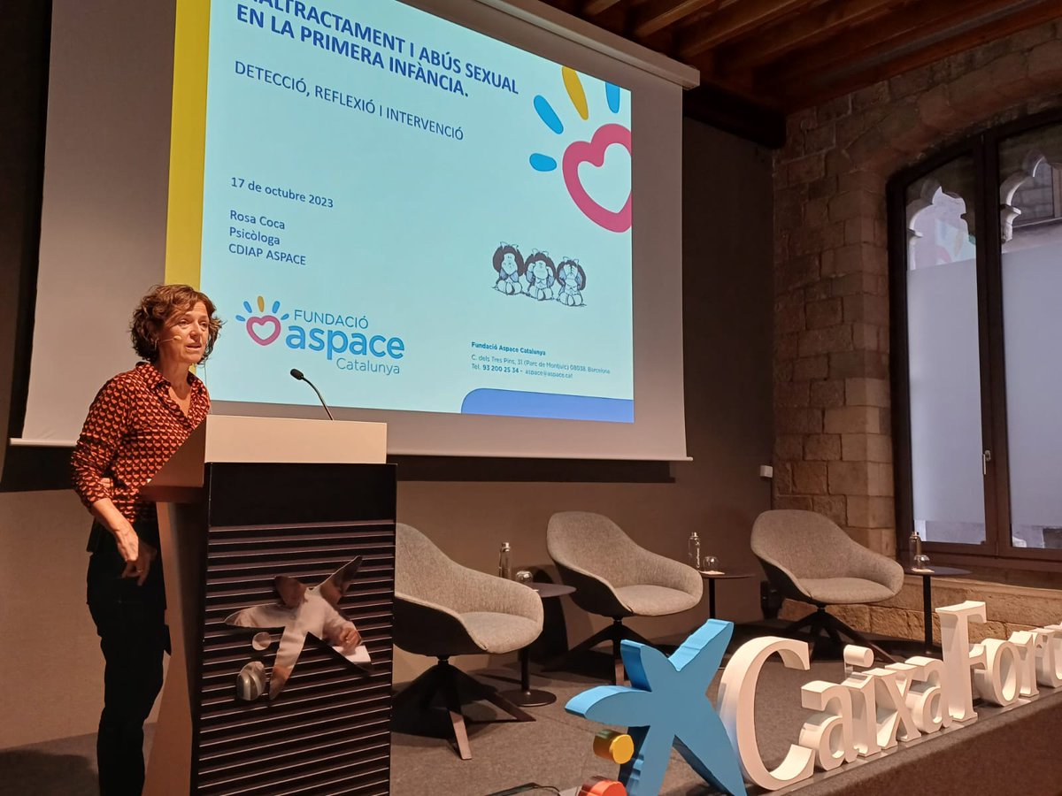 UCCAP_'s tweet photo. #CompartintConeixament⤵️ La UCCAP ha organitzat una trobada de formació i treball destinada a les entitats gironines que gestionen serveis d’atenció precoç. 

👉Més de 80  professionals dels diferents centres han pogut trobar-se presencialment.

➕info a https://t.co/WAvsI0RWV4 https://t.co/GNTGCv19Oj