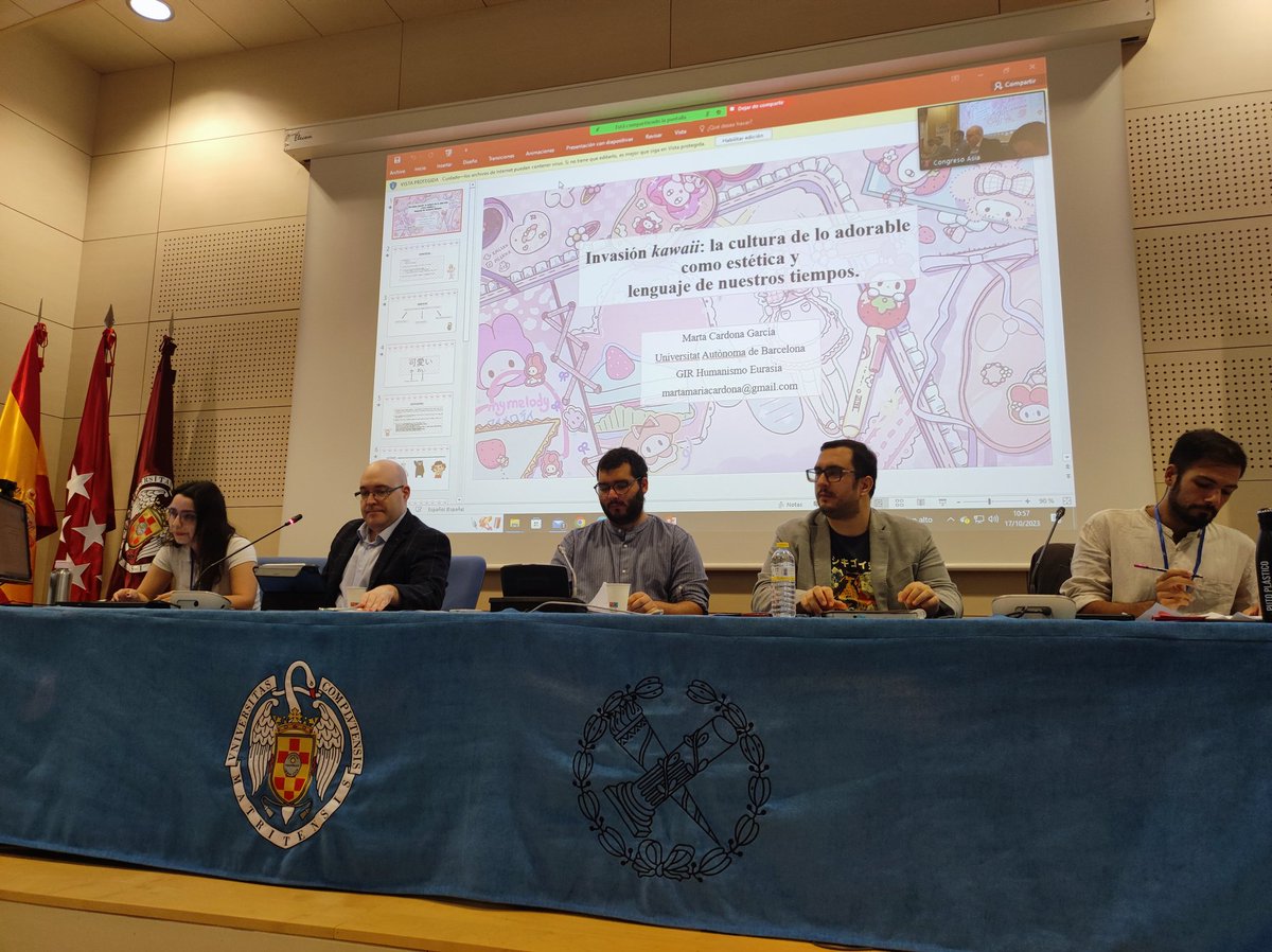 AsiaCongreso's tweet photo. Hoy empezamos panel del Congreso con Marta Cardona (UAB) hablando sobre lo Kawaii, Jorge Rodríguez (USAL) sobre el Otaku, Guillermo Hernández (USAL) sobre la saga Persona y Jordi Serrano (UGR) sobre Tsutsui Yasutaka. #usal #ucm #ugr #uab #gtea https://t.co/5BAXTDZ6B8
