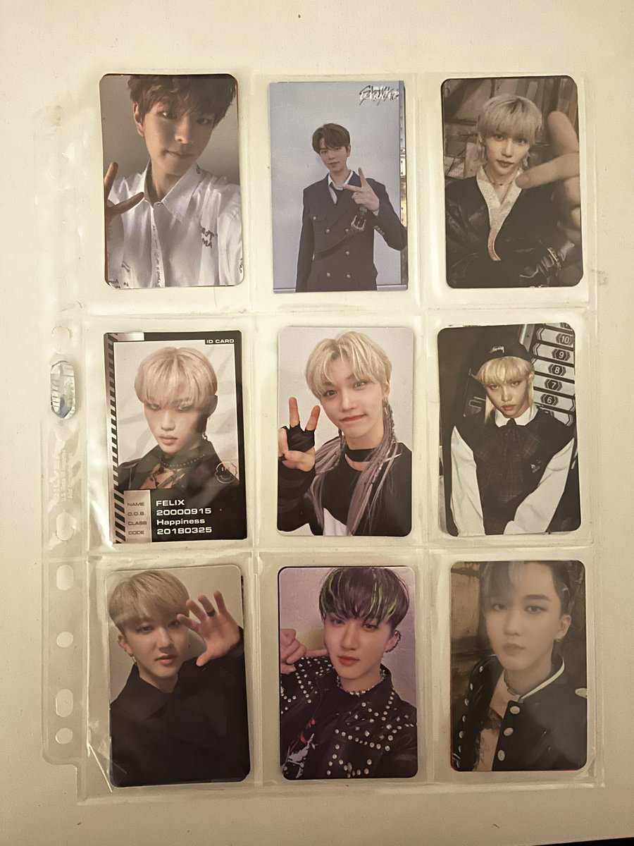 JeanieCeusters's tweet photo. Selling my Stray Kids collection

€5/pc
€3/unit

#straykids #kpop https://t.co/QVqyVus6gE