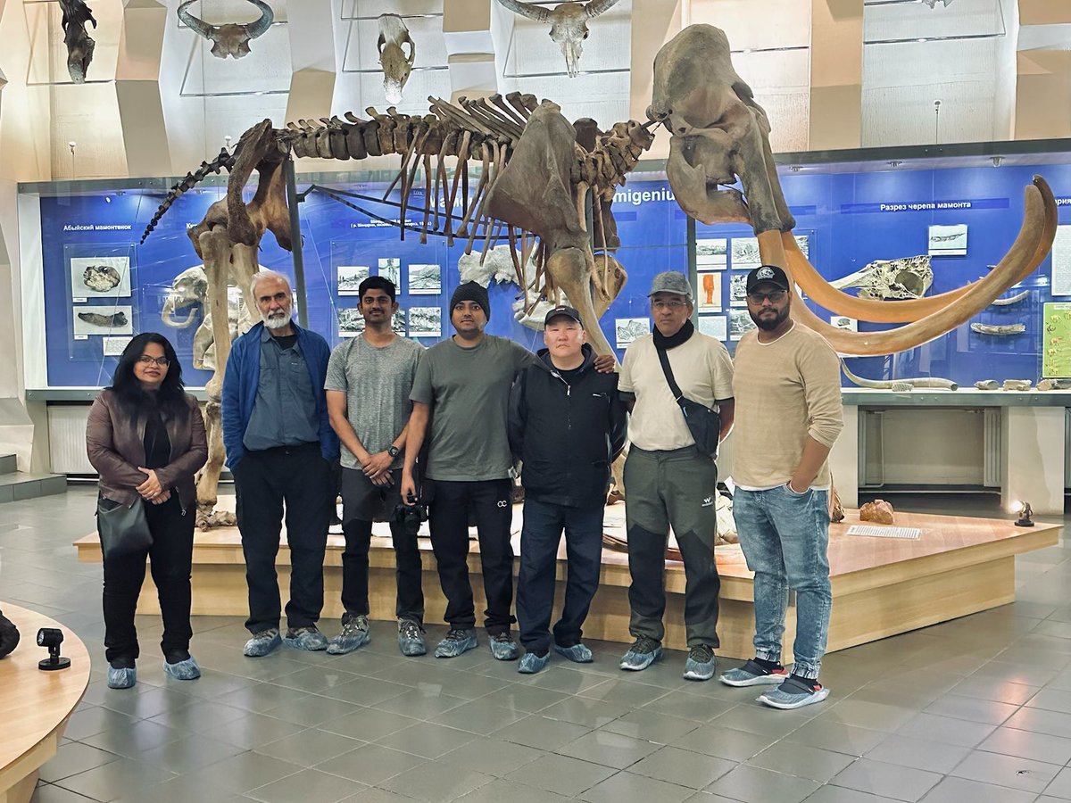 wbbxol's tweet photo. We explored Yakutsk’s stunning churches and monuments like the Victory Stele, a war memorial from WWII at Victory Park. We walked to the riverfront and visited Yakutsk Regional History Museum, Permafrost Institute and Mammoth Museum with exhibits from the Ice Age. #RoadtoSiberia https://t.co/YbbiNkKzcD