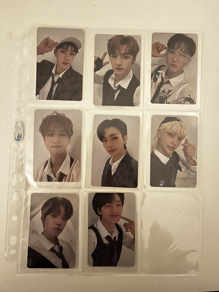 JeanieCeusters's tweet photo. Selling my Stray Kids collection

€15 per pc set (2 available)

#straykids #kpop https://t.co/c29mg77QKf