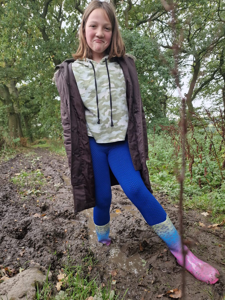 Stuck in the mud! (Don't worry, we rescued her 🤣)  <a href="/DeltaDallowgill/">Delta Dallowgill🌱🍃🌿</a>
