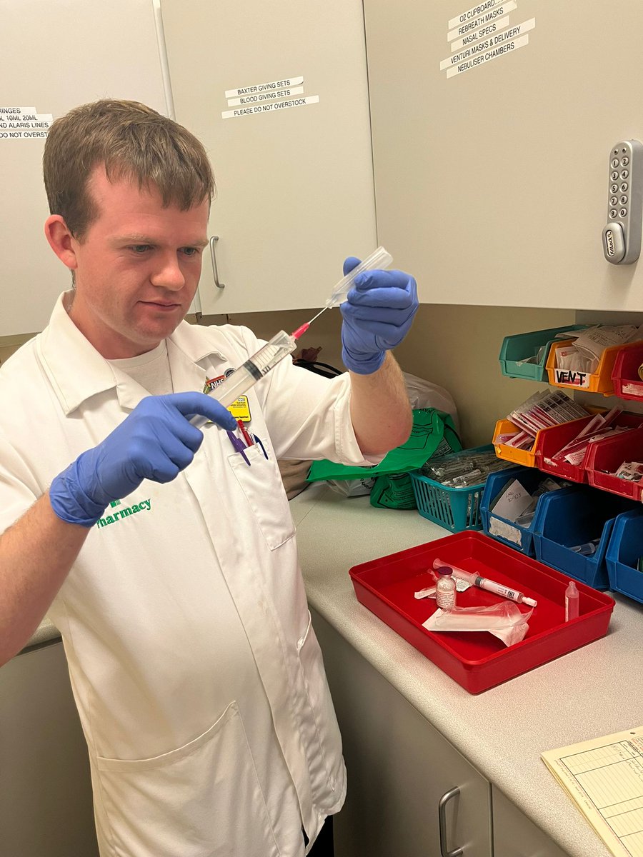 This pharmacy technician day, we’re celebrating the work of technicians across Kent and Medway. Pharmacy technicians support pharmacists in all sorts of settings, from GP practices to community pharmacies to our hospitals.   #RxTechDay ow.ly/gTTw50PXvum