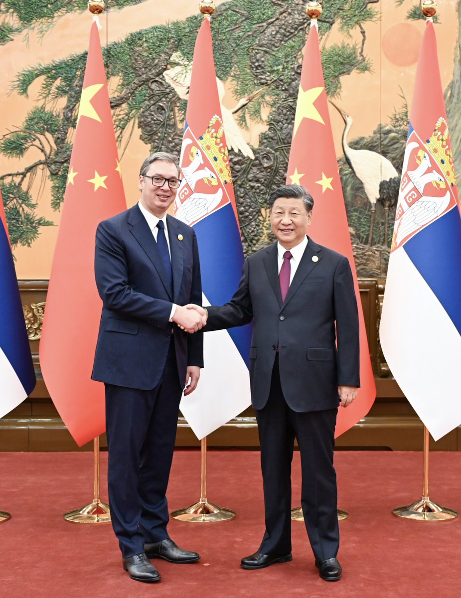 SpokespersonCHN's tweet photo. President Xi Jinping met with Serbian President Aleksandar Vučić @avucic. China and Serbia are iron-clad friends. Our bilateral relations are time-tested and a great example for China’s friendship with European countries. https://t.co/A99KaYDFKB