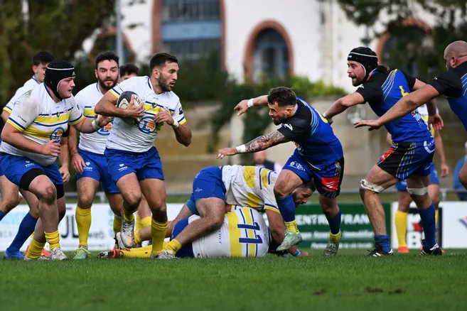 Montagne_Vichy's tweet image. Face à Issoudun, le RC Vichy a été perméable en défense, mais efficace en attaque #Rugby #Fed3
lamontagne.fr/vichy-03200/sp…