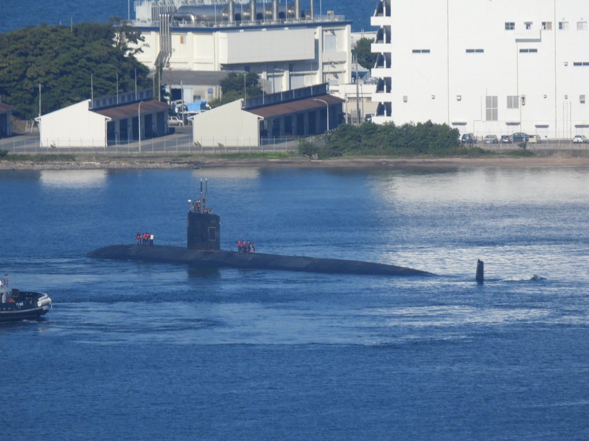 USS Jefferson City (SSN 759) Los Angeles-class Flight III 688i (Improved) nuclear attack submarine leaving Yokosuka, Japan - October 17, 2023 #ussjeffersoncity #ssn759

SRC: TW-@MICHIYAM