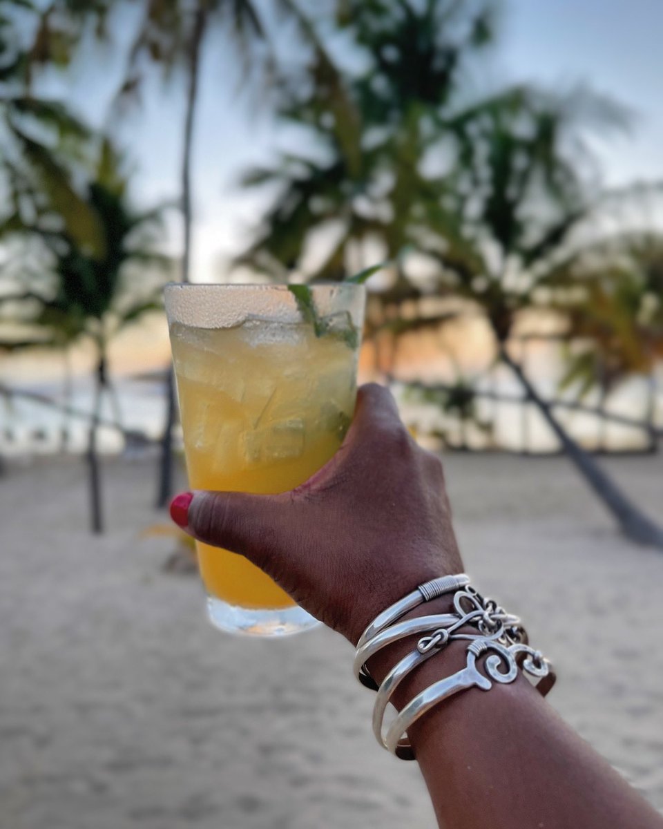JetSetSarah®️✈️🌞 (@jetsetsarah) on Twitter photo In my Oct. column for <a href="/Recommendmag/">Recommend Magazine</a>, I’m sharing seven #Caribbean souvenirs - including these hook bracelets from St.Croix - that are worth space in your suitcase. recommend.com/destinations/c… #jetsetsarah In my Oct. column for <a href="/Recommendmag/">Recommend Magazine</a>, I’m sharing seven #Caribbean souvenirs - including these hook bracelets from St.Croix - that are worth space in your suitcase. recommend.com/destinations/c… #jetsetsarah