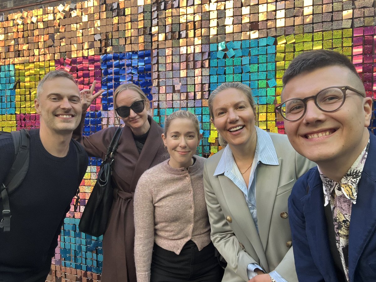 JuusoNieminen's tweet photo. Post-symposium smiles! So good to catch up with friends and colleagues 😎 @kellymatthewsUQ @molliedollin @LXJensen @r_ajjawi https://t.co/CqciwxVh1X