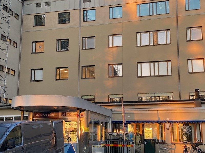 intensivvard's tweet photo. Idag befinner våra Auditörer från SIR sig i ett soligt Skellefteå. Under veckan är de på Audit besök på intensivvårdsavdelningen på Skellefteå Lasarett. Mycket spännande och intressanta diskussioner är ett genomgående tema dessa dagar. https://t.co/5kC2ljjfIu