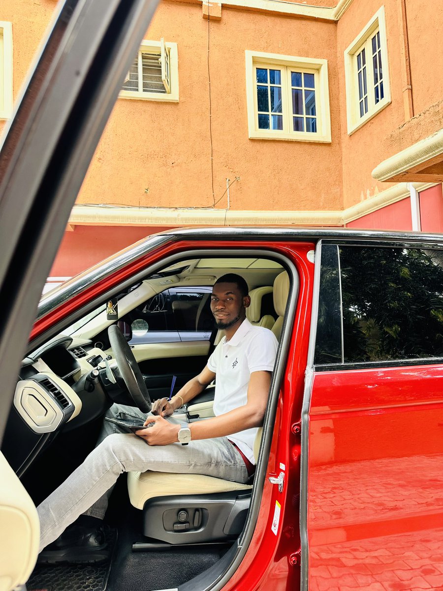 Ekitipikin's tweet photo. Business day 💼 https://t.co/PT1Vh7xUAF