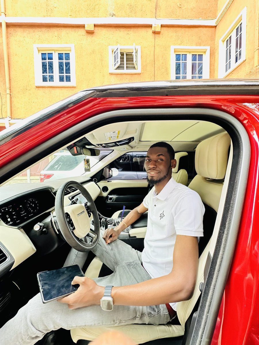 Ekitipikin's tweet photo. Business day 💼 https://t.co/PT1Vh7xUAF