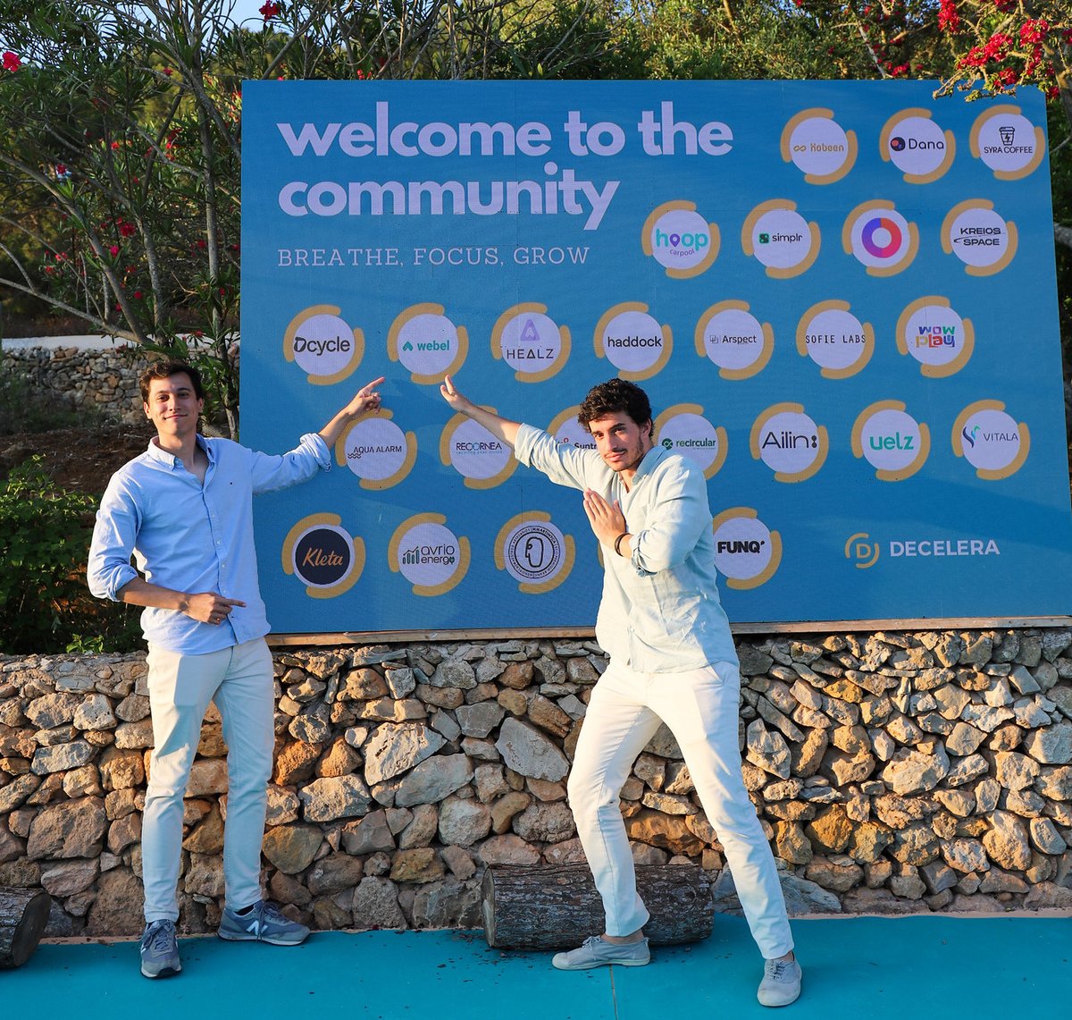 🚀 Our latest blog is out!

Discover why we invested in Webel, the innovative home services platform reshaping the industry.

Explore their expansion plans, value proposition, and what makes them a great investment.

Congrats to the dedicated founders!

medium.com/@decelera_com/…