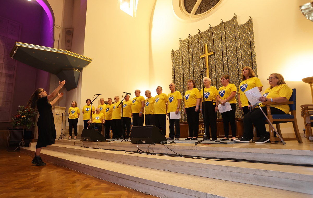 ScotsCare's tweet photo. Some more photos from last week's @Scots_inLondon #Gala. Thank you to the entertainers, in particular our own Choir for making it such a fun nigh &amp; to HRH Princess Anne for taking the time to speak with our CEO, staff, volunteers &amp; choir members.

Photos: Monica Wells Photography https://t.co/a7aYk2bYpy