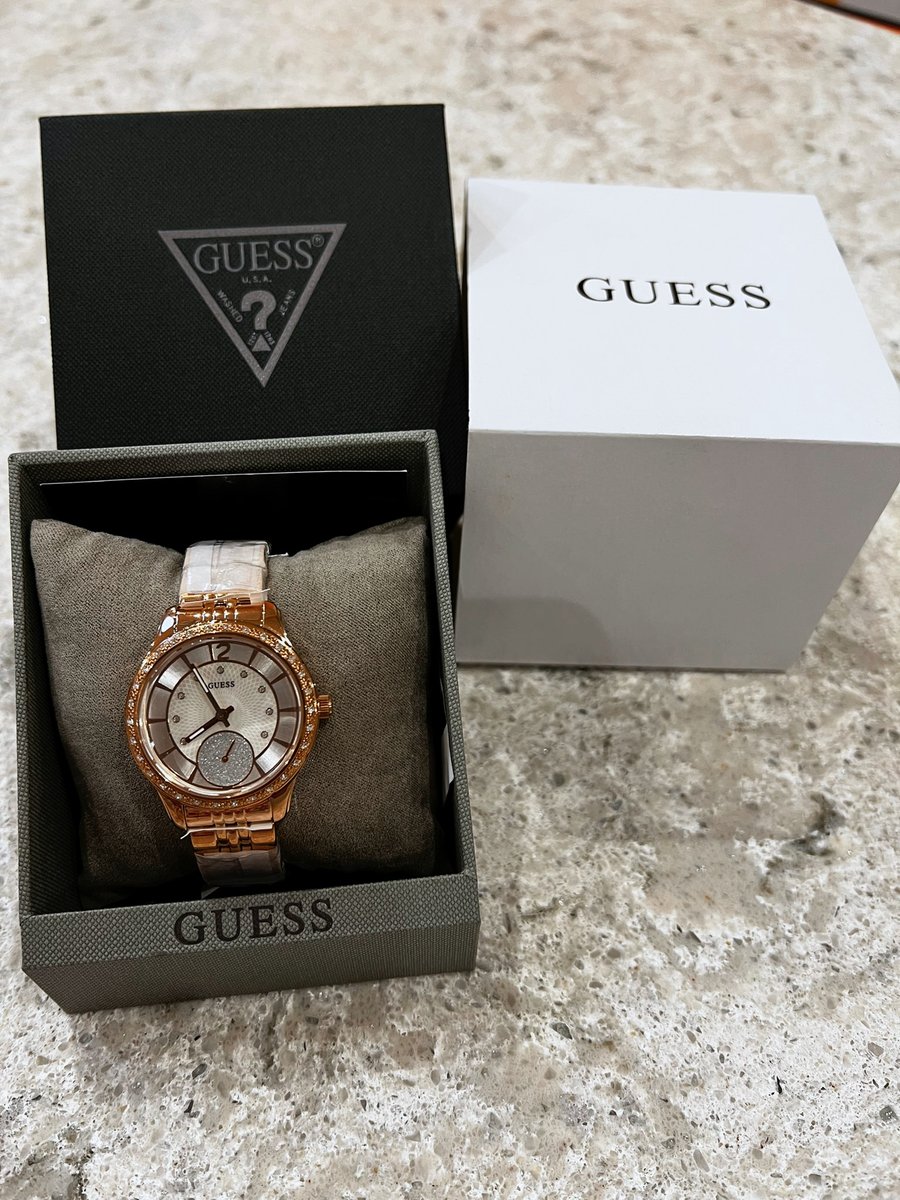 341charityball's tweet photo. 🕰️ Join us in supporting Dementia UK, Meningitis Now, and Dr. Kershaw's Hospice! Ramesh & Mina Parmar have generously offered a luxury ladies' watch for our charity auction. Bid now to make a difference! #CharityAuction #LuxuryWatch #SupportingCauses https://t.co/QqxXffCgwP