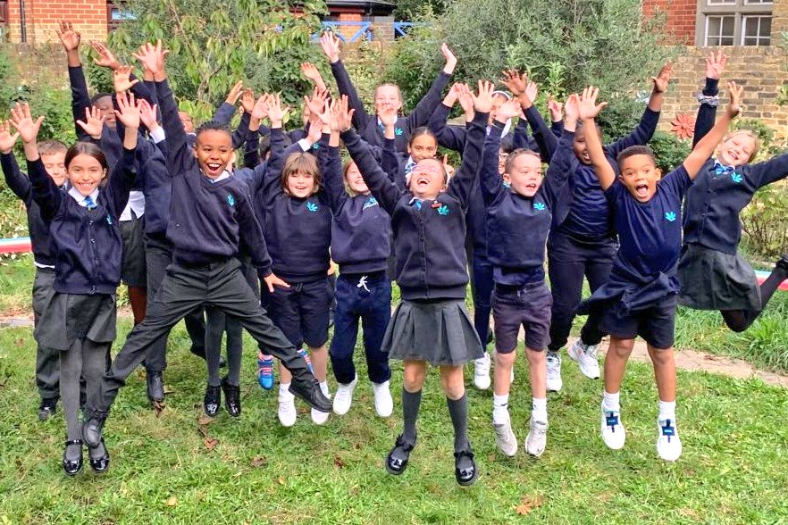 What a fantastic Ofsted report (Sept 2023)! Read it here 👇 files.ofsted.gov.uk/v1/file/502307… ⭐⭐⭐⭐⭐ This is the best possible outcome & we are thrilled! Thank you to our staff, parents & @GLFSchools for helping our pupils to thrive! #theonlywayisup #character #flourishing