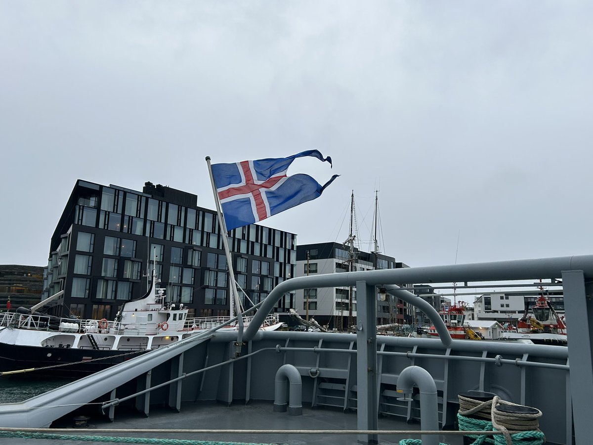 As part of #EUHorizon for Research &amp; Innovation, @navalservice personnel working with <a href="/HalpinCentre/">Halpin Centre</a> <a href="/NMCI_Ireland/">NMCI</a> are in #Iceland for <a href="/AIARC2/">AI-ARC EU Project</a> Arctic Demo. #IrishNavy personnel are engaged in various EU projects as SMEs to help develop valid solutions in the #MaritimeDomain 🇮🇪🇪🇺🤝
