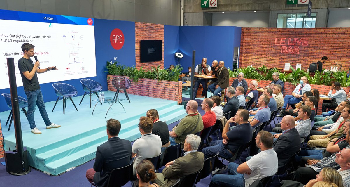 Outsight tweet media