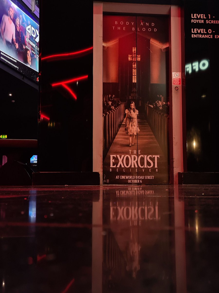 ShrekPHT's tweet photo. Great night last night watching #exorcist Thanks for relaxing evening @cinedidsbury #4dx #didsbury #cineworld https://t.co/xfKdCDN3zW